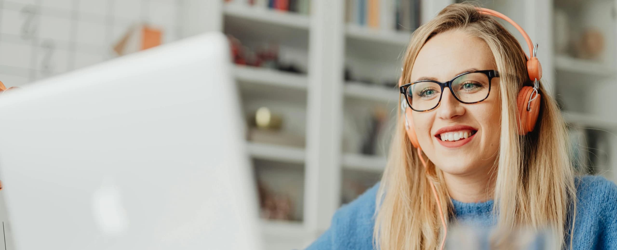 Desktop version of person using NativBase